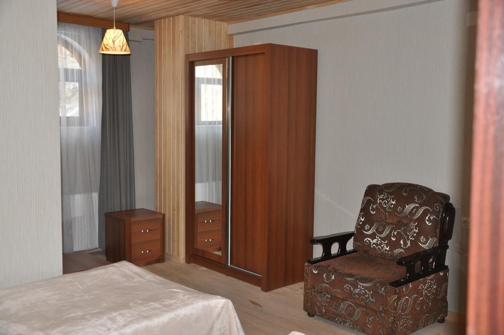 Guesthouse David Zhorzholiani Mestia Chambre photo