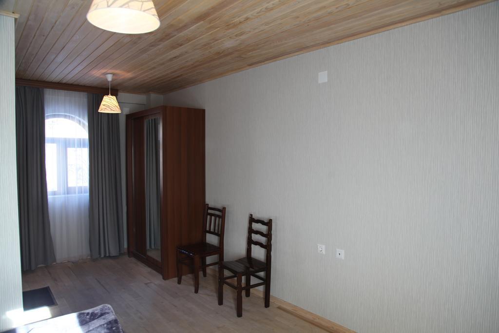 Guesthouse David Zhorzholiani Mestia Chambre photo